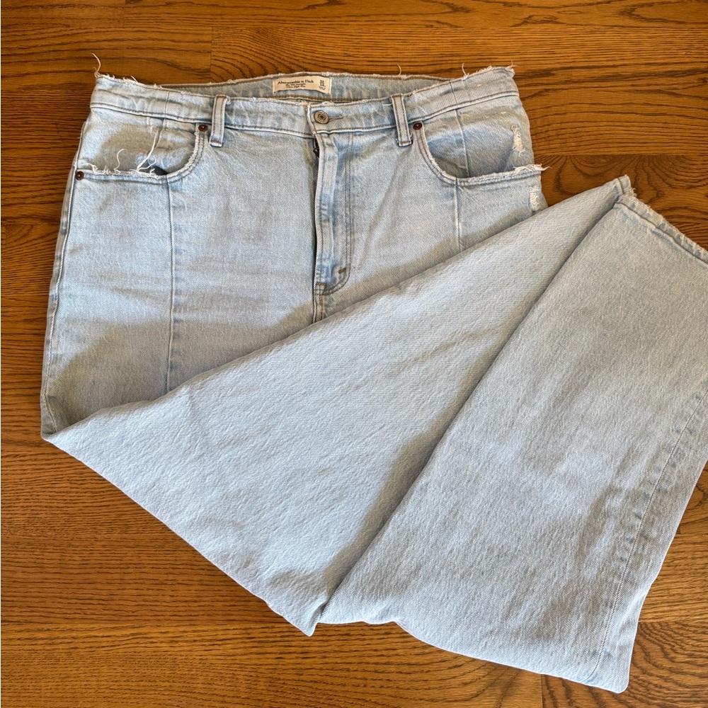 Abercrombie ‘90s Straight High Rise Curve Love Jeans (petite)